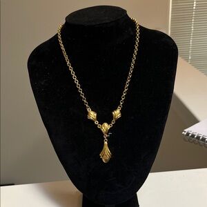 Elegant Gold Necklace